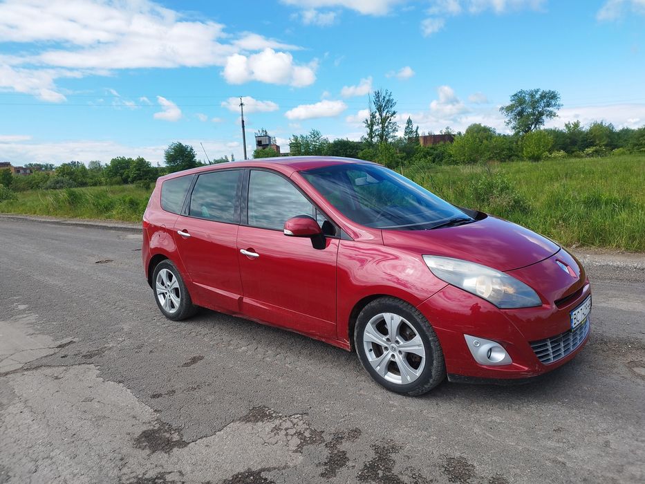 Рено Гранд Сценік автомат