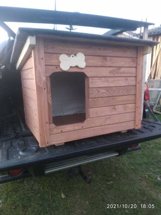 Будки для собак з дерева