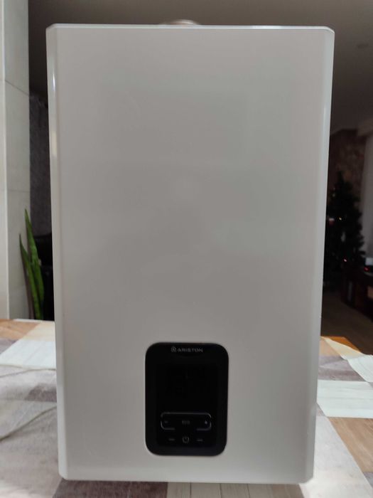 Esquentador Ariston Novo