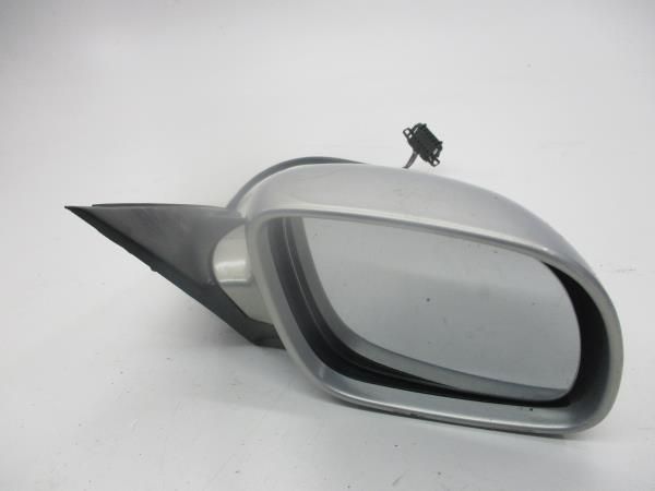 Retrovisor / espelho direito VOLKSWAGEN Passat (3B2)