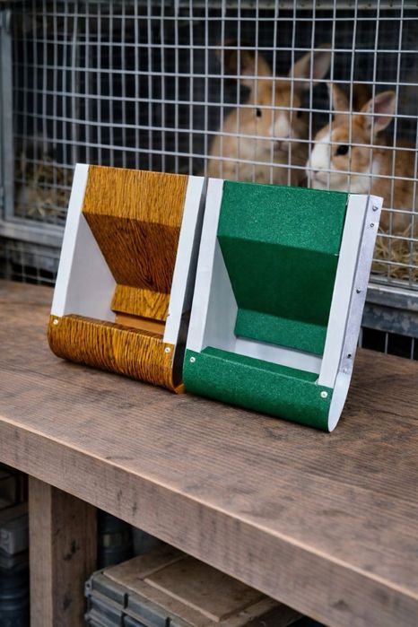 Продам для кроликів «Поілки « «Бункерні кормушки»