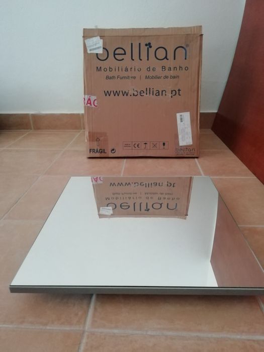 Espelho 50x50 cm com painel traseiro [Novo- entregue na caixa original