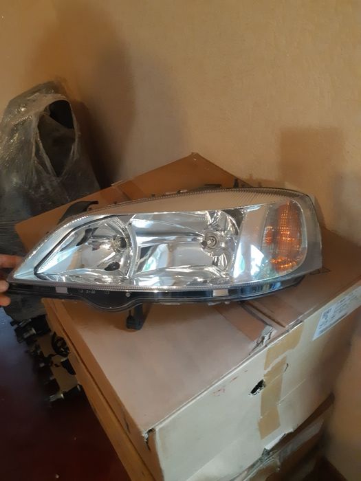 Фара передняя левая Опель Астра