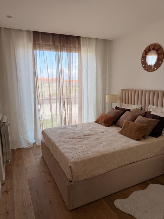 Cama nova 140x186cm com estrado