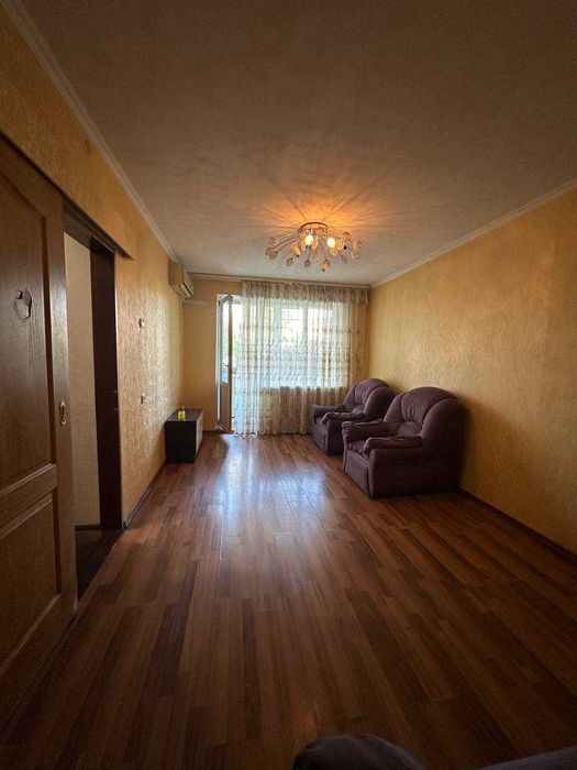 Продам 2к квартиру на Левобережном 2, переулок Крушельницкой 18