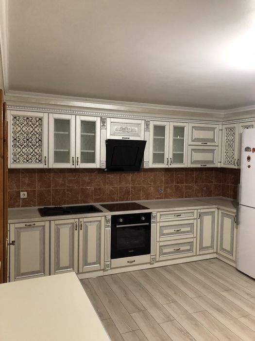 Меблі  кухні шафи на замовлення