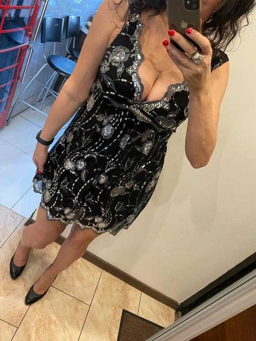 Przepiękna wizytowa sukienka Quiz roz. S- M- L