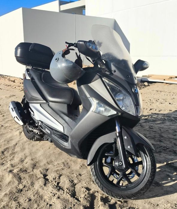 Vendo SYM 125  GTS i (2015) troco por carrinha com bola de reboque