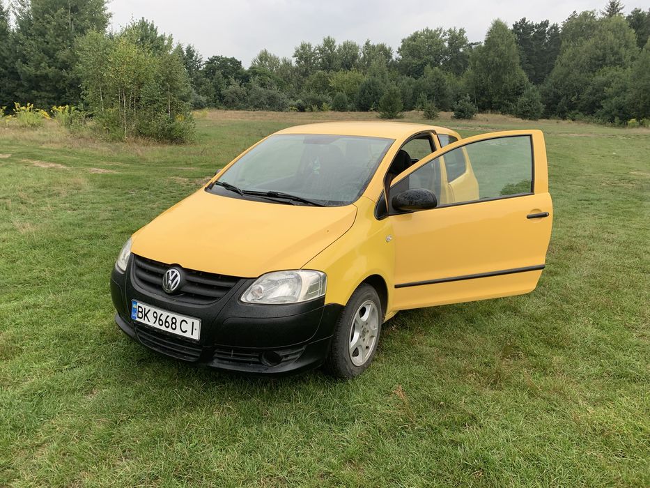 Автомобіль Volkswagen Fox