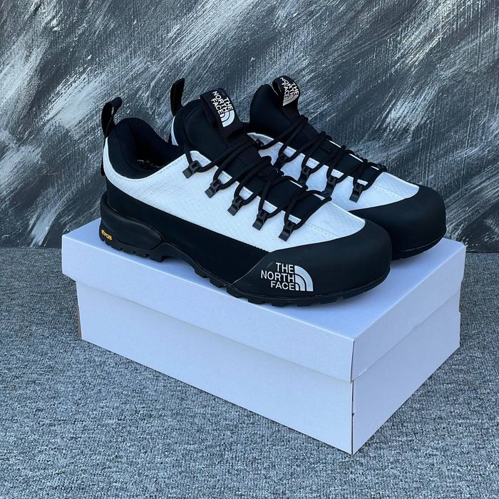 4 кольори The North Face Glenclyffe Low Gore-Tex