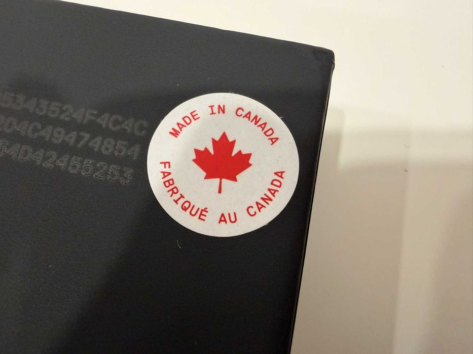 Dbrand оригінальний чохол на iPhone 17 Pro Max - Tank Case