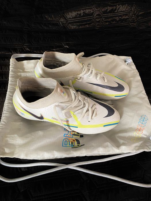 nike phantom gt2 - Купити футбольне екіпірування - Ціна на OLX.ua