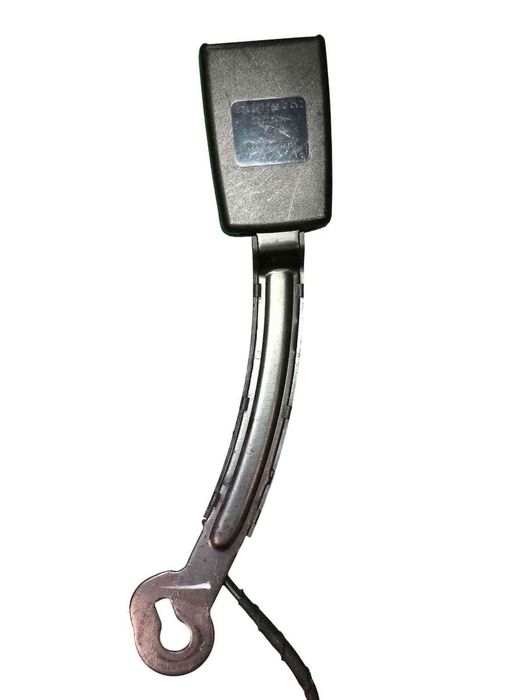 Encaixe de Cinto Frente Direito VW GOLF VII