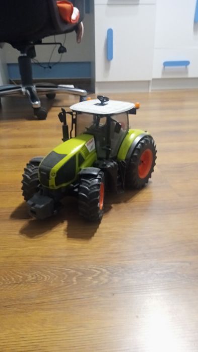 Bruder traktor Claas