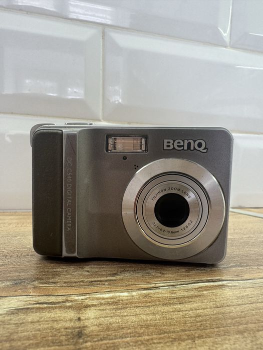 Продам цифровий фотоаппарат BENQ DC C540