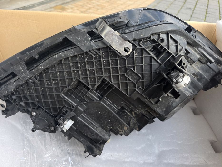 BMW G30 G31 LCI Lift lampa lewa Full LED HELLA 5A388C3-03