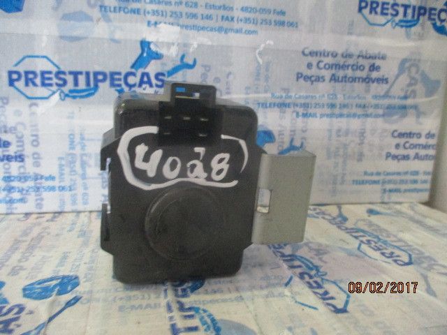 Botão / interruptor electromecânico / relé NISSAN Patrol GR IV (Y60)
