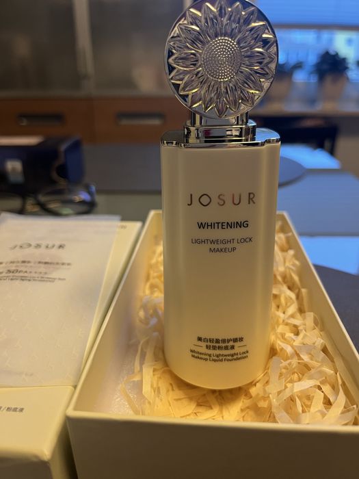 Josur podkład kryjący naturalny z SPF50 nowy