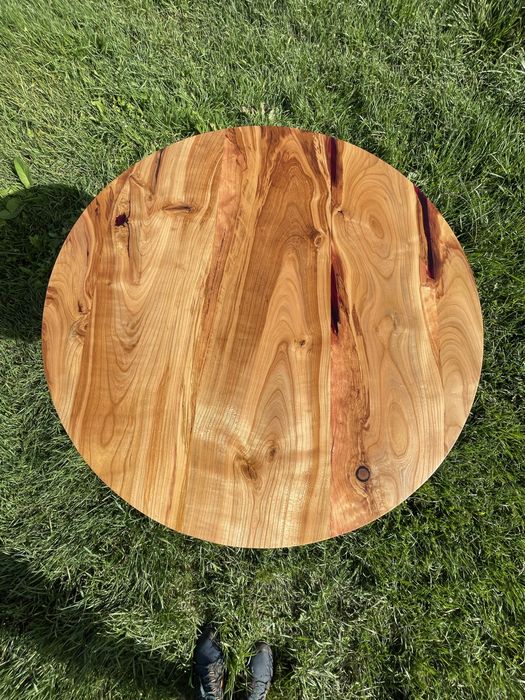 Стіл в стилі лофт D80см з черешні.