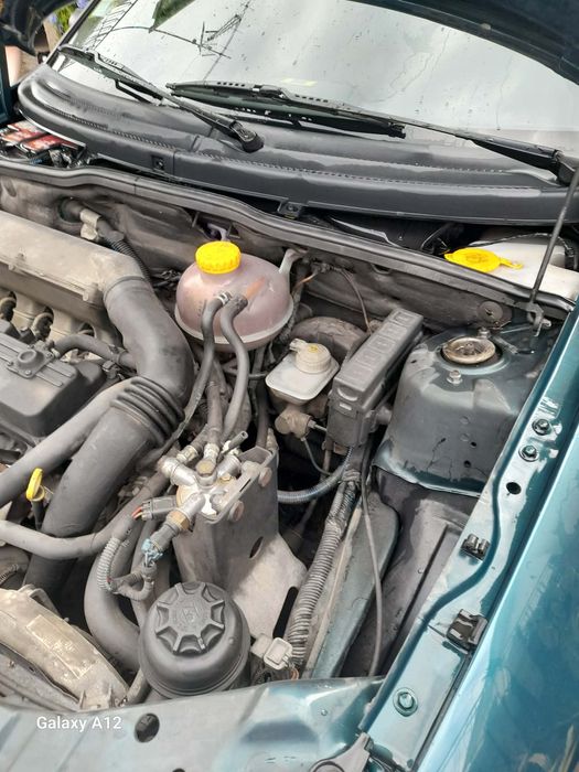 Opel CORCA 1998 74.500 km muinto bom estado