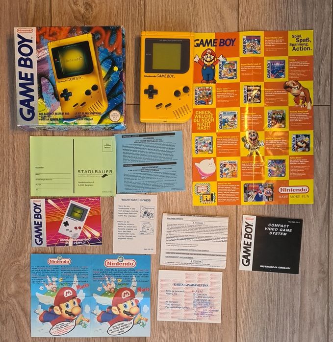 Nintendo Game Boy Play It Loud! Yellow + Tetris box ,Polska dystrybucja