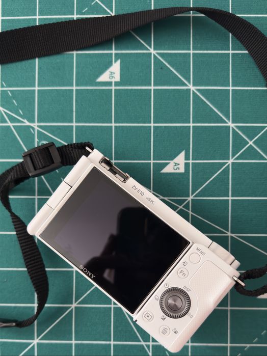 Sony ZV-E10 Corpo