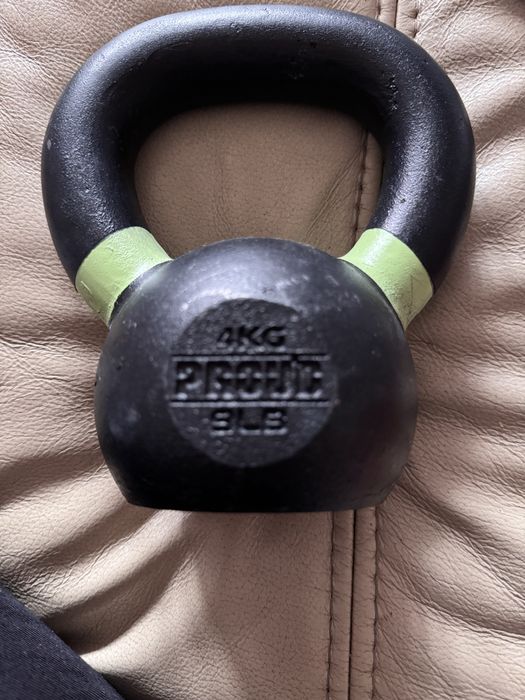 Kettlebell 4kg żeliwny