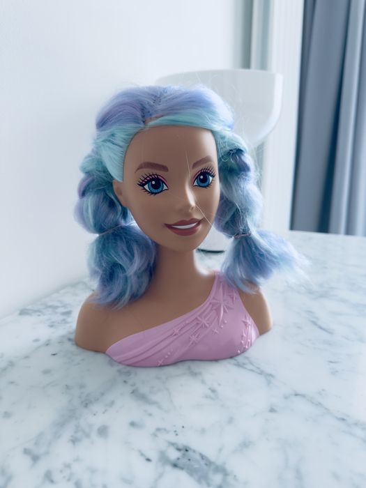 Barbie glowa do stylizacji kolorowe wlosy wróżka