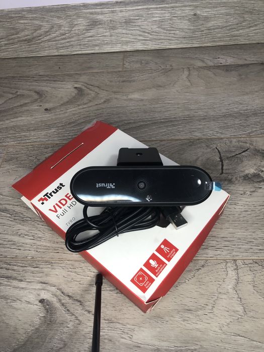 Веб-камера Trust Tyro Full HD Webcam Black