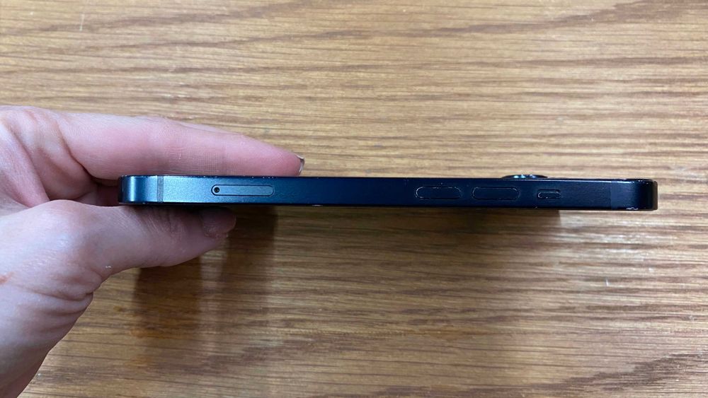 iPhone 14 128GB - Desbloqueado - Com garantia e com bateria a 100%