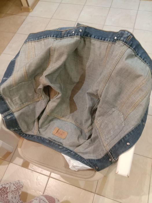 Джинсовая куртка Levi's оригинал.