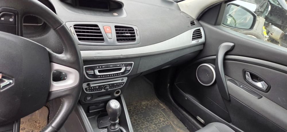 RENAULT MEGANE III radio oryginał fabryczne