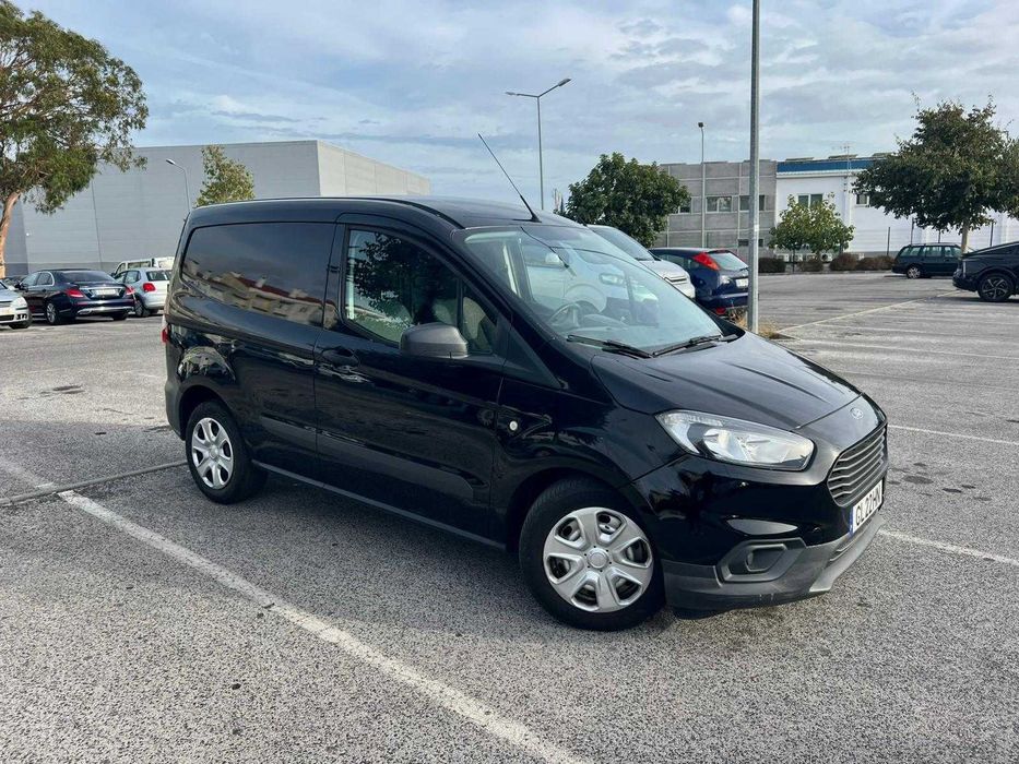 Ford Transit Courrier