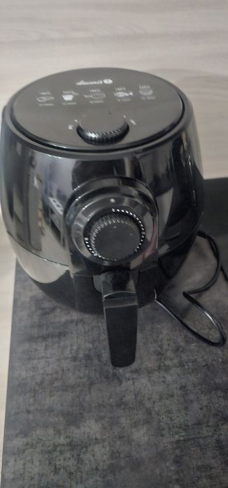 Frytkownica beztłuszczowa Łucznik AF-2017 Air fryer 2.6l