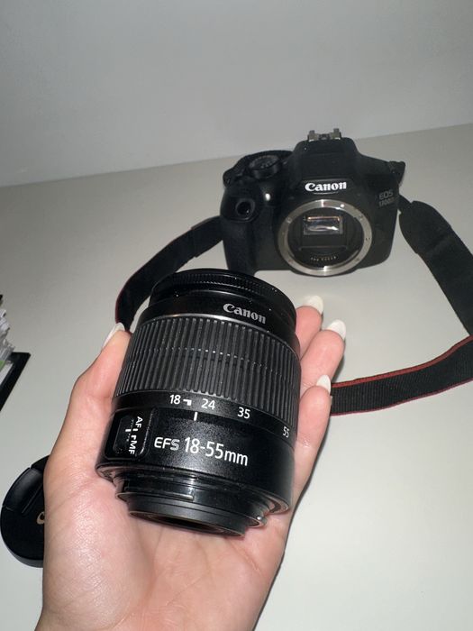 Canon EOS 1300D + Objetiva 18-55mm