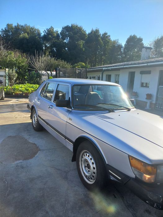 Vendo SAAB 900 75% em bom estado