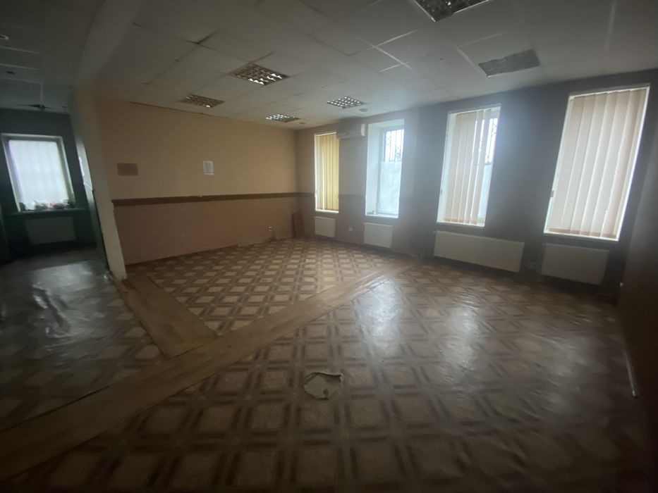 Продам нежитлове приміщення