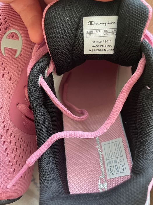 Кросівки фірми Champion