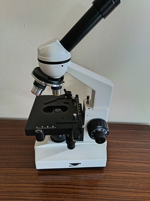 Mikroskop biologiczny BRESSER