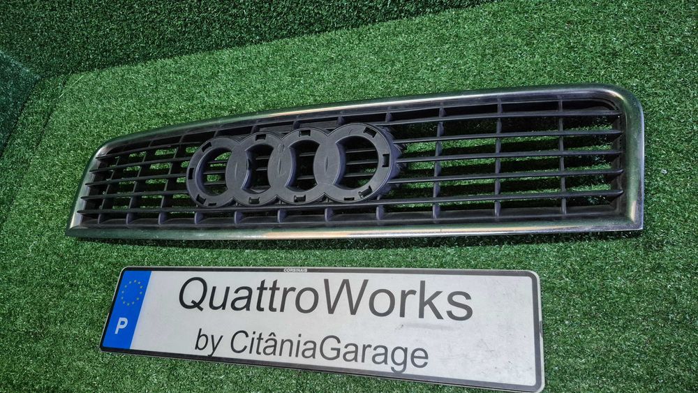 Grelha Capo Audi A4 B6 8E Original Bom Estado - Falta Simbolo AUDI