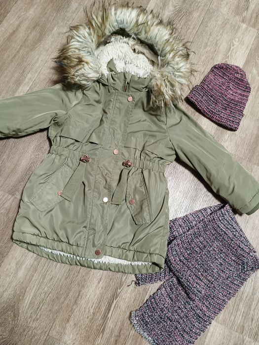 Куртка Деми на девочку 3года