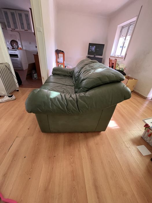 Sofa de Couro Verde