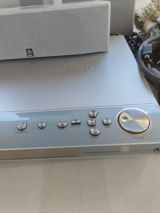 Домашний кинотеатр Yamaha S-300.