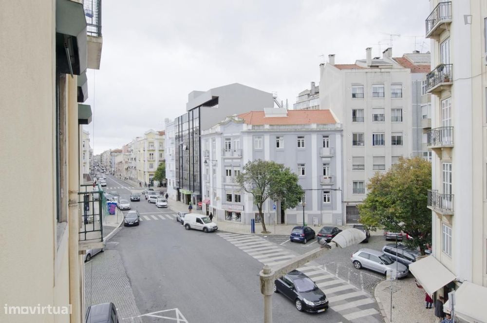 Quarto - localizado em Alameda Lisbon