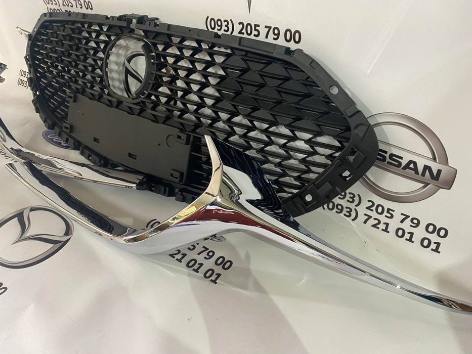 Mazda 3 з 2019-2023, решетка с хромом