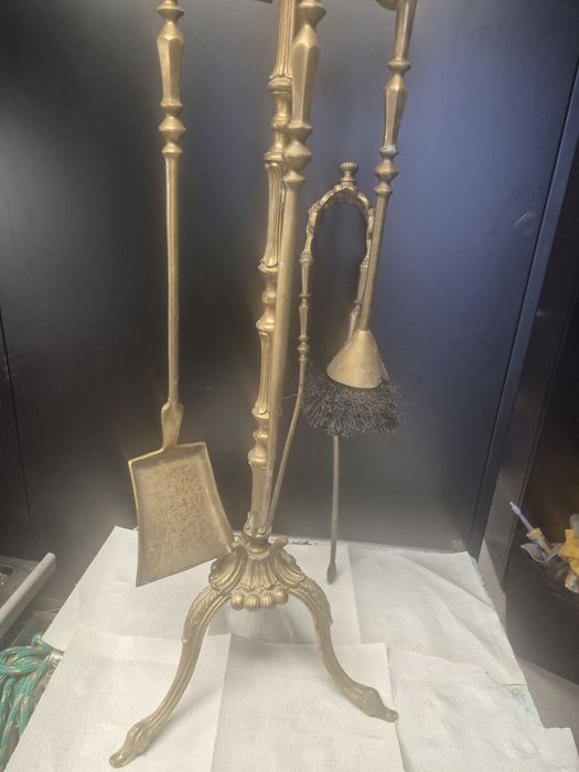 Stary mosiężny zestaw do czyszczenia kominka