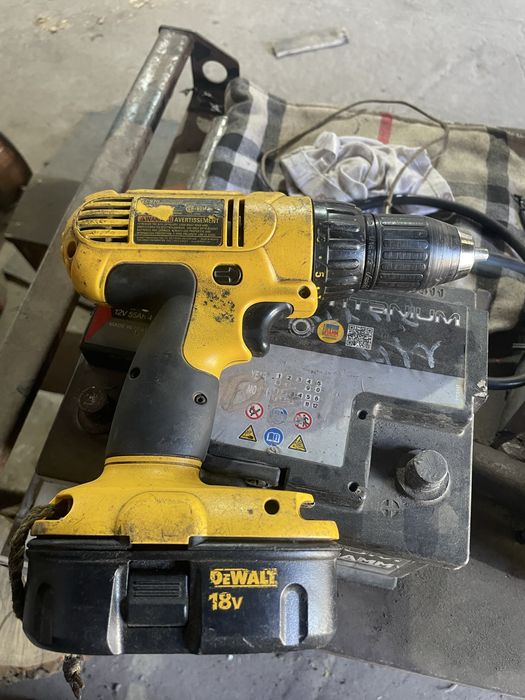 DeWalt шуруповерт