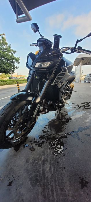 Vendo mota Mt09 2020