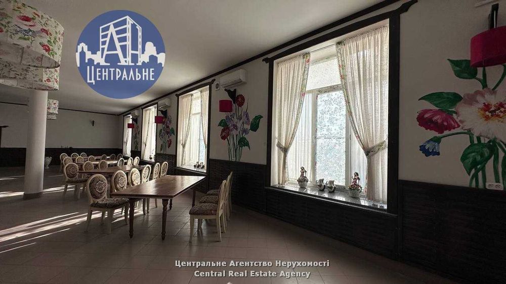 Продаж комерційного комплексу за 30 км від Чернівців