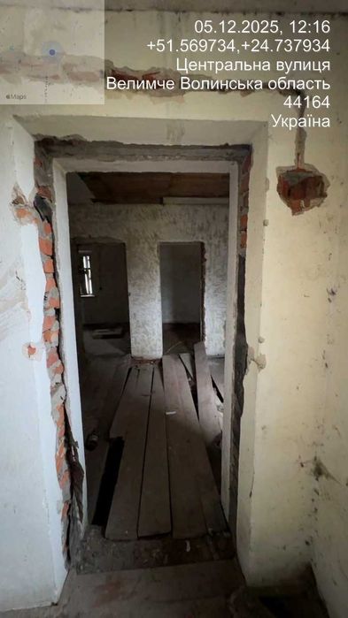 Одноповерхова будівля S= 64,3 м2. 0.1 га, Велимче, вул Центральна 141А